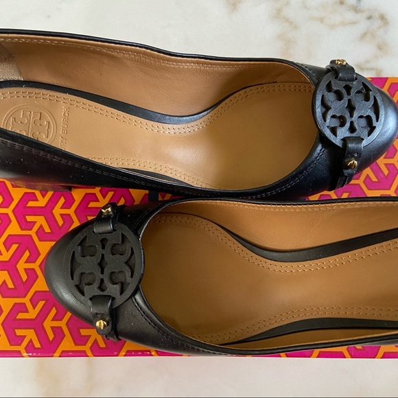 Tory Burch Gabriel Womens Black Pump Size 7.5 - Picture 3 of 6